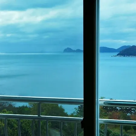 Light Sky Pension Geoje Exterior photo